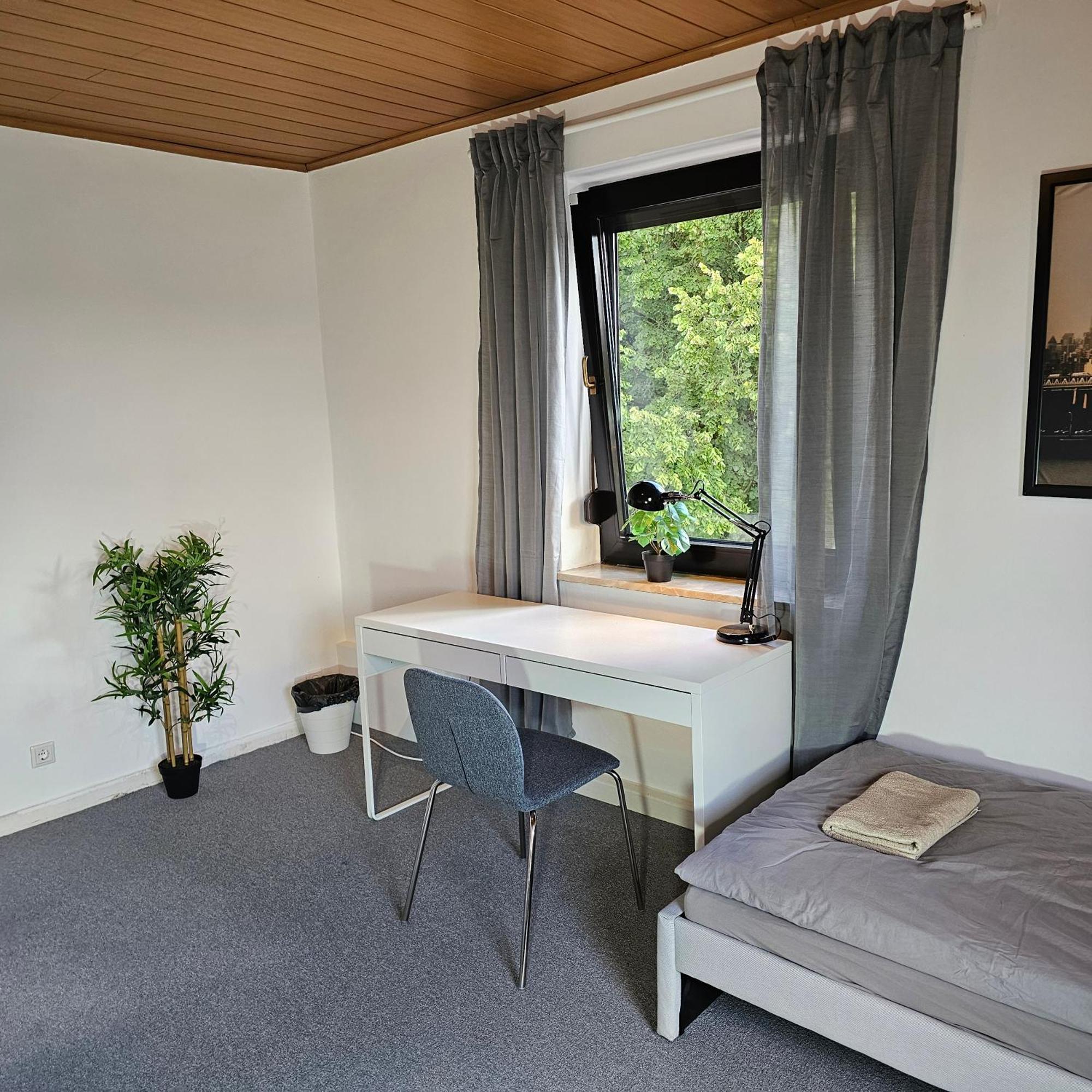 Monteurzimmer Karma Gelsenkirchen Exterior foto